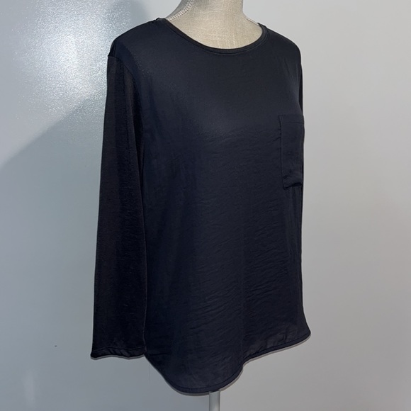 H&M Gray Blouse - Picture 3 of 9